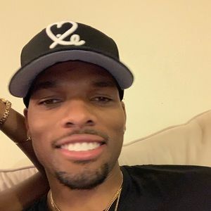 Meet your Posher, Devin